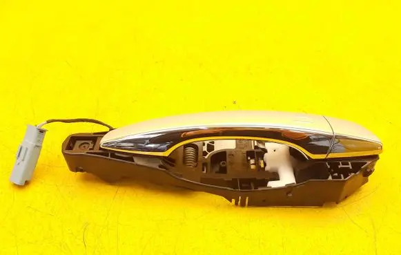 Citroen DS7 Crossback Front door exterior handle 9686433680
