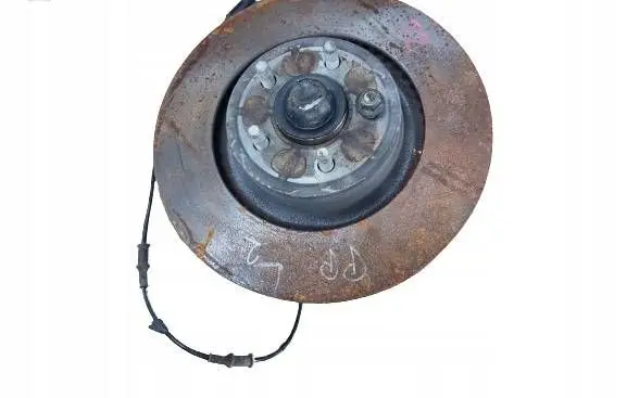 Ford Mustang VI Front wheel hub spindle knuckle FR3C8107A