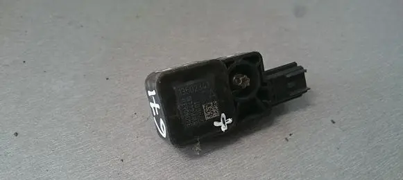 Opel Insignia A Airbag deployment crash/impact sensor 13502341 5WK44410