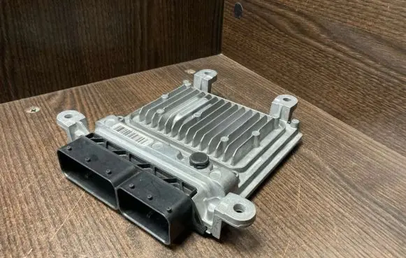 Mercedes-Benz Sprinter W906 Engine control unit/module 6519005301 6519013301