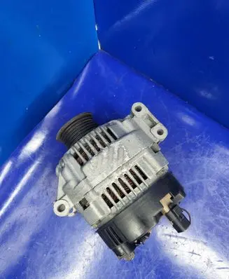 Renault Megane II Generator/alternator 2541980A