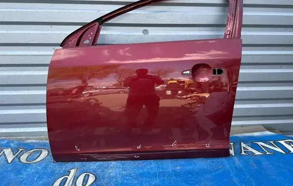 Volvo S60 Front door 31352777