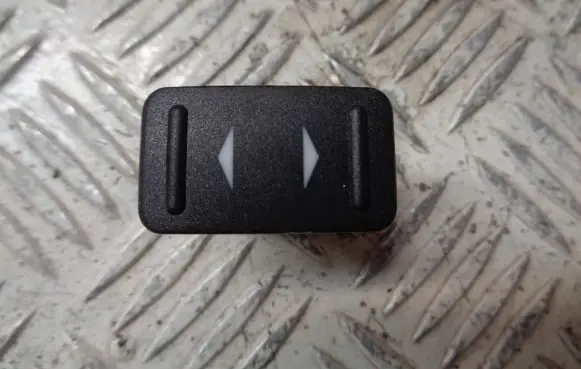 Ford Mondeo MK IV Electric window control switch 6M2T14529AD