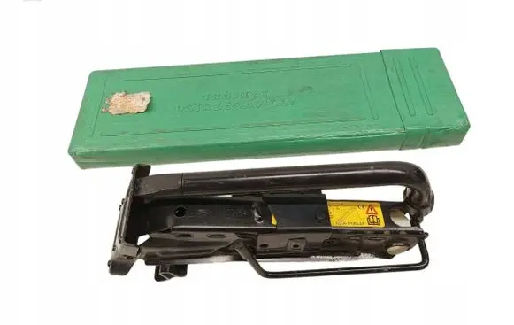 Ford Mondeo MK II Lift Jack XU5A17080AA
