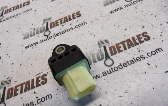 Toyota RAV 4 (XA30) Airbag deployment crash/impact sensor 8983133020