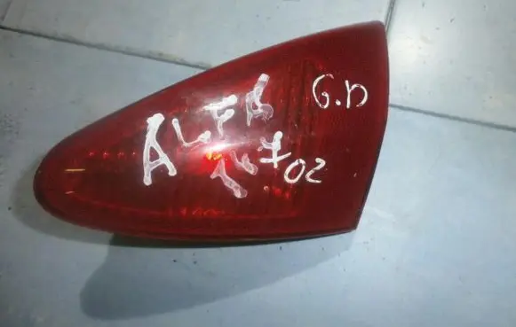 Alfa Romeo 147 Tailgate rear/tail lights