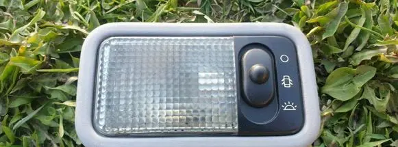 Peugeot 206 Rear seat light 9610095677