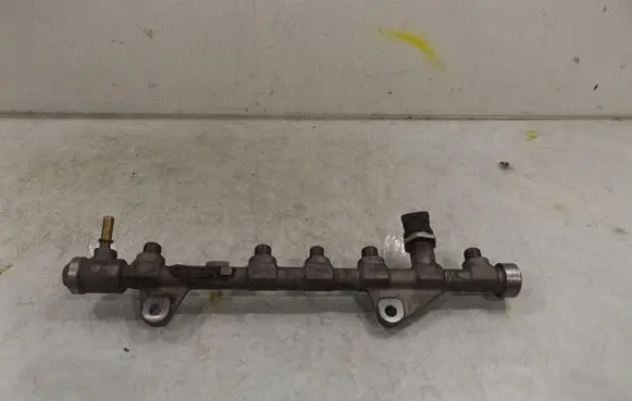 Renault Scenic II - Grand scenic II Fuel main line pipe 0445214127