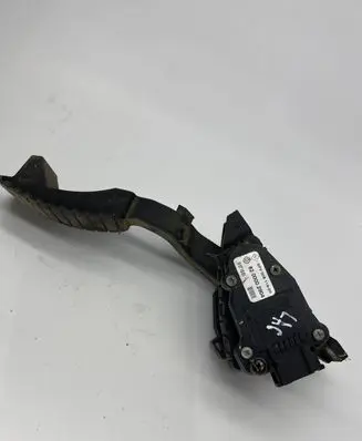 Renault Laguna II Accelerator throttle pedal 8200002904 6PV00811900
