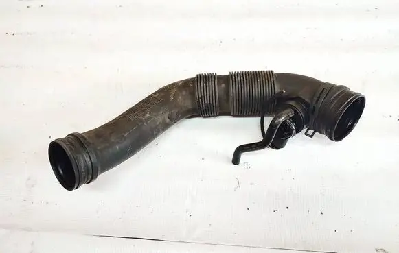 Audi A3 S3 8P Air intake hose/pipe 1k0129684