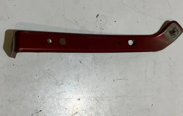Ford Mustang VI Fender mounting bracket FR3B16C198BD