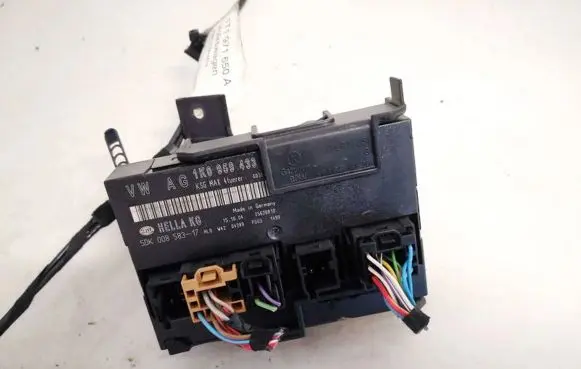 Volkswagen Touran I Comfort/convenience module 1k0959433 5dk008583-17
