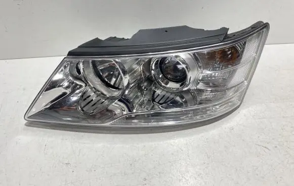 Hyundai Sonata Headlight/headlamp 921013K5