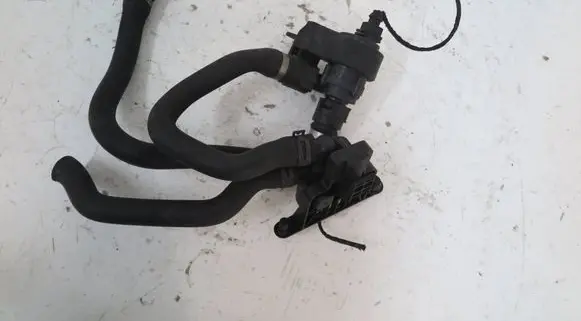 BMW 5 E60 E61 Coolant heater control valve 6920226