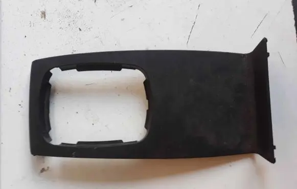 Audi A6 S6 C5 4B Gear shifter surround trim plastic 4B0864261BF