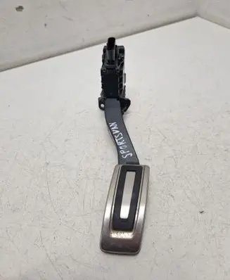Volkswagen Golf Sportsvan Accelerator throttle pedal 5Q1723503L