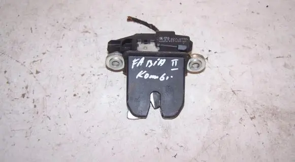 Skoda Fabia Mk2 (5J) Tailgate/trunk/boot lock/catch/latch 5J0827501D