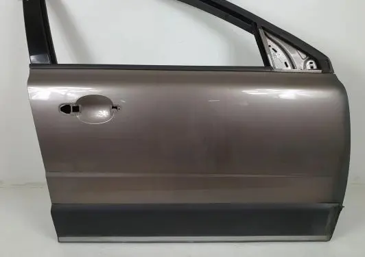 Volvo XC70 Front door