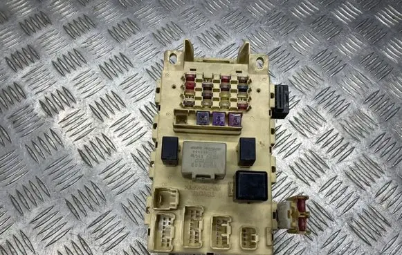 Toyota Yaris Fuse module PPT20GF10