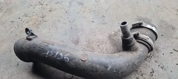 Volvo XC90 Intercooler hose/pipe 30714480