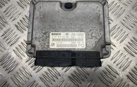 Opel Zafira A Engine control unit/module 24417169 28SA4802 0281010268