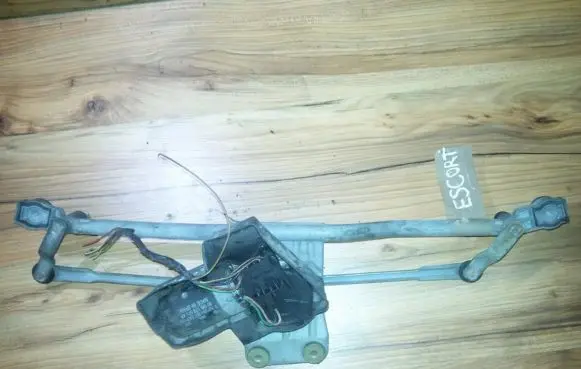 Ford Escort Front wiper linkage and motor 91ag17k484aa