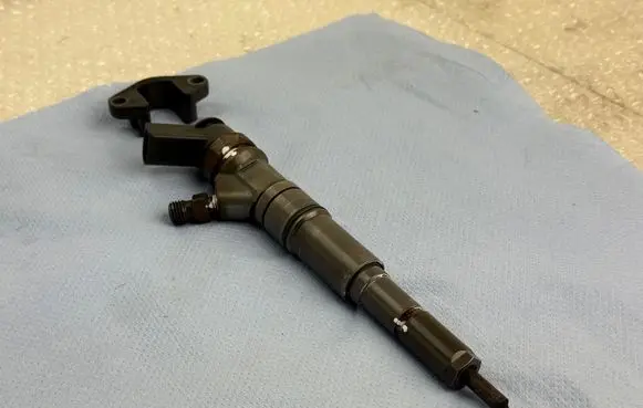 Fuel injector