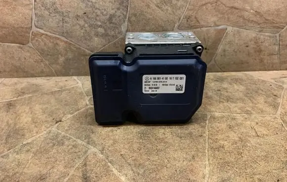 Mercedes-Benz GLE (W166 - C292) ABS Pump A1669014100
