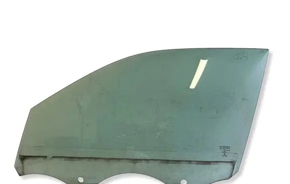 Opel Mokka B Front door window glass four-door E243R000929