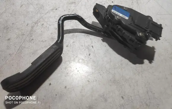 Volkswagen Sharan Accelerator throttle pedal 7M3723507B