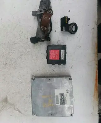 Toyota Avensis T250 Immobilizer control unit/module 8966105860