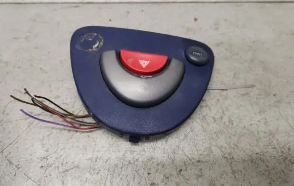 Smart ForTwo I Hazard light switch 094300