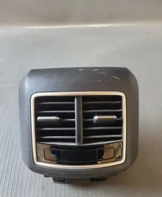 KIA Sportage Rear air vent grill 97950R2000 846R1R2050WK X97040R2100