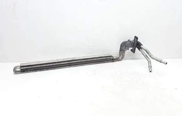 Mercedes-Benz E C207 W207 Power steering radiator A2045001001