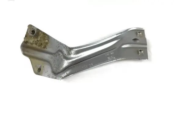 Volkswagen Scirocco Fender mounting bracket 1k8821135
