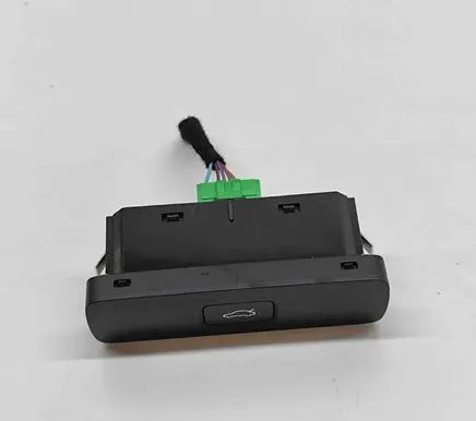 Polestar 2 Tailgate/boot open switch button 32350330
