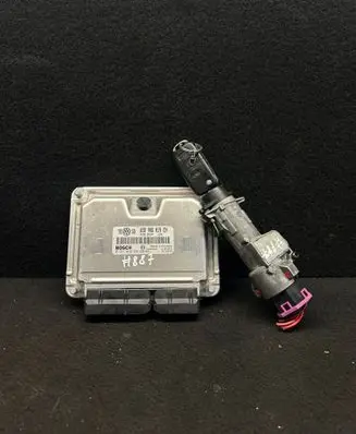 Volkswagen PASSAT B5.5 Engine ECU kit and lock set 038906019 4b0905851