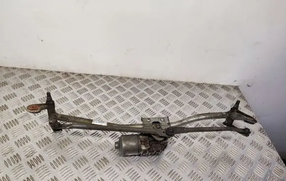 Audi A4 S4 B7 8E 8H Front wiper linkage and motor 8E1955023D