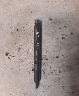 Audi A6 S6 C5 4B Fuel injector 059130201D