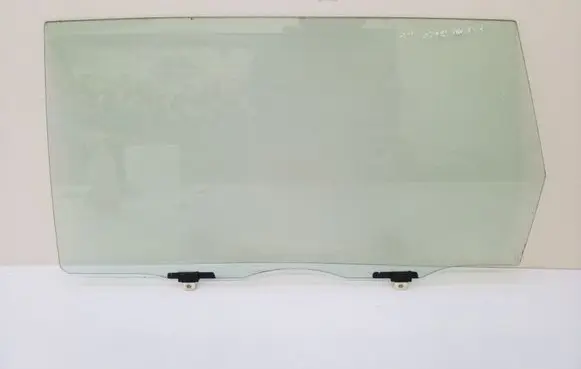 Toyota Avensis Verso Rear door window glass 07000787222 G4702F 43R0003