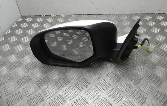 Suzuki Swift II Front door electric wing mirror 8470268L1126U P1397 UK