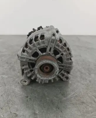 BMW 1 E82 E88 Generator/alternator 7802261