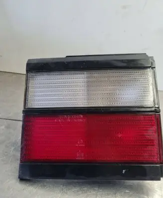 Volkswagen PASSAT B3 Tailgate rear/tail lights 333945107