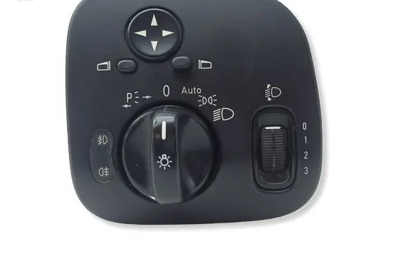 Mercedes-Benz C W203 Light switch A2035450604