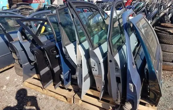 Renault Scenic II - Grand scenic II Front door sidabrines