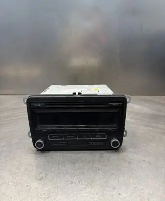 Volkswagen PASSAT B7 Radio/CD/DVD/GPS head unit 1K0035186AQ