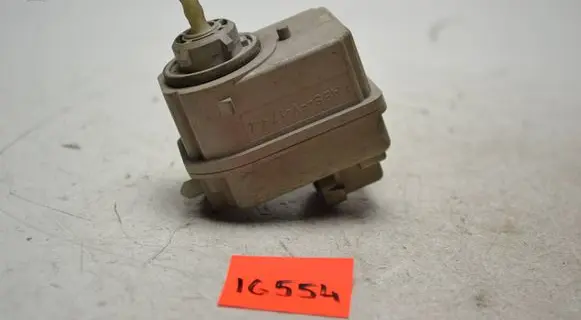 Renault Laguna I Headlight level adjustment motor 7700820054 13796XJ