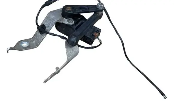BMW 4 F36 Gran coupe Rear air suspension level height sensor 6861351 37146861351