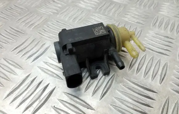 Volkswagen Golf VI Turbo solenoid valve 1K0906627B