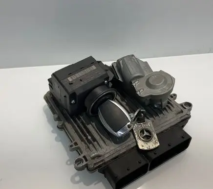 Mercedes-Benz E W211 Engine ECU kit and lock set A6421508478 0281013721 6421508478